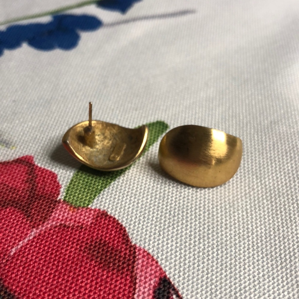VTG gold Anne Klein earrings